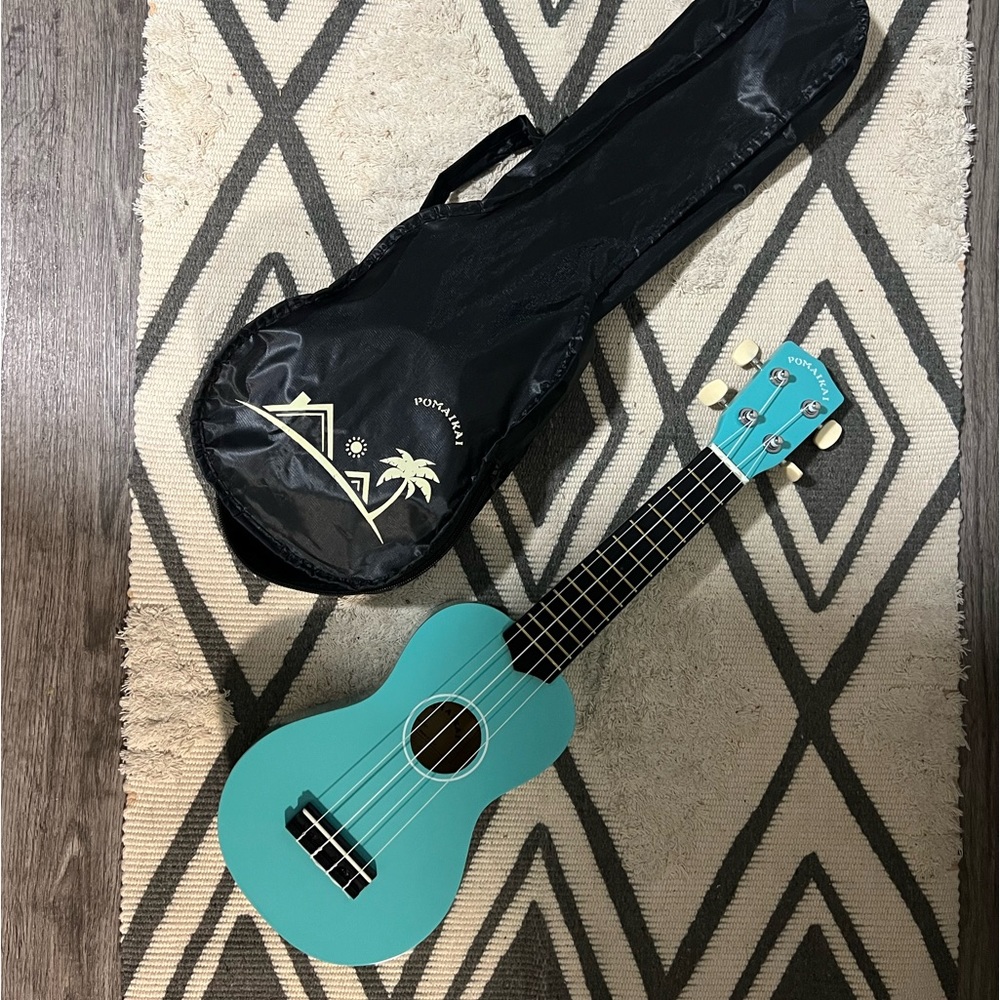 POMAIKAI Soprano Wood Starter Ukulele